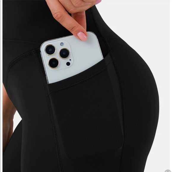 Halara Cloudful® Crossover Pocket Plain Leggings Black NWT in packaging - Picture 3 of 5